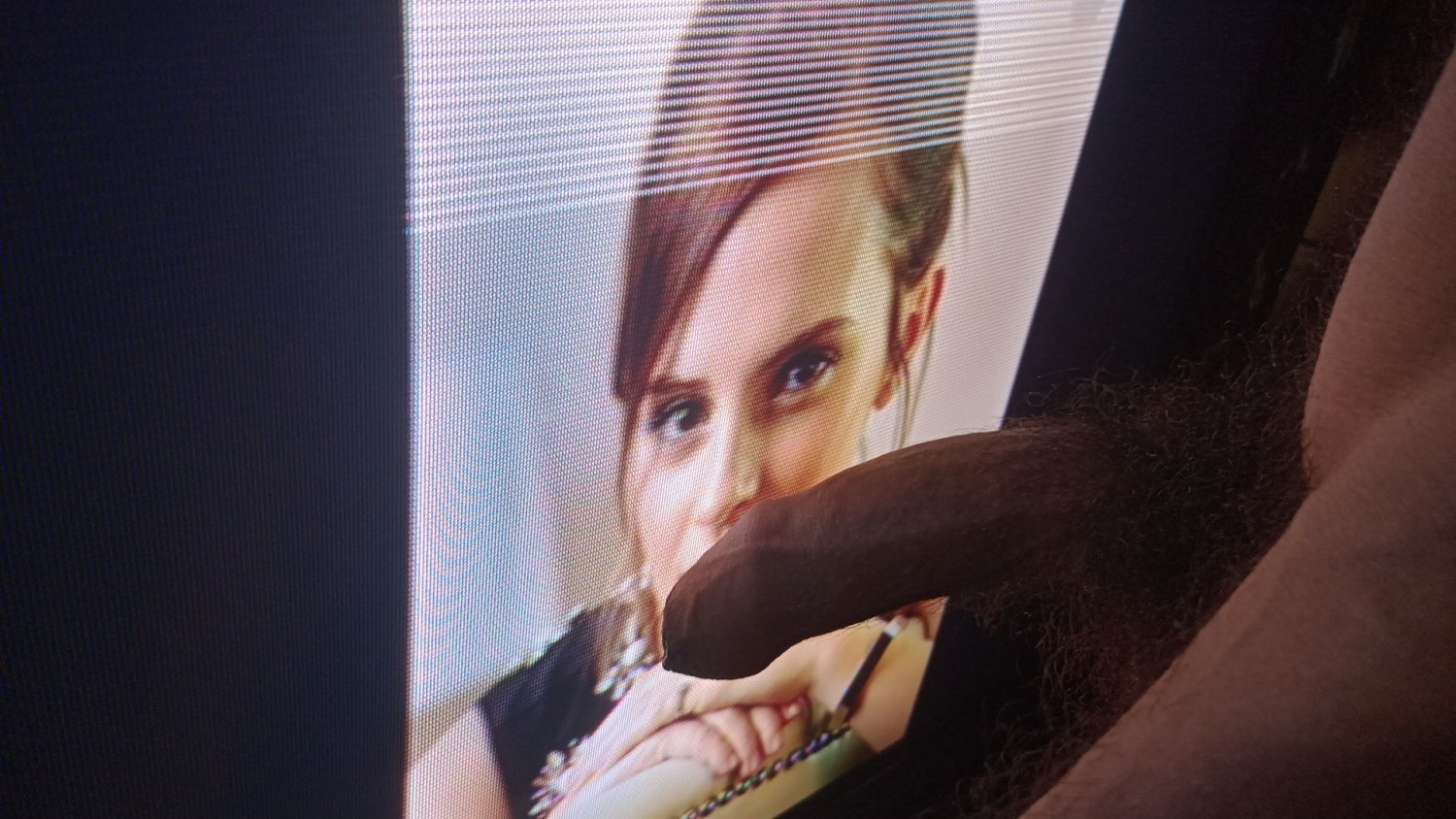 YCynhtCf EMMA WATSON Cum Tribute 03 06.jpg
